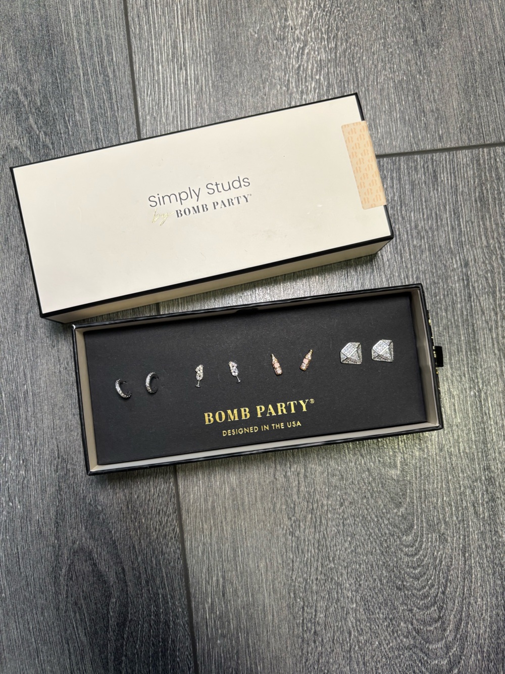 Bomb Party Simply Studs